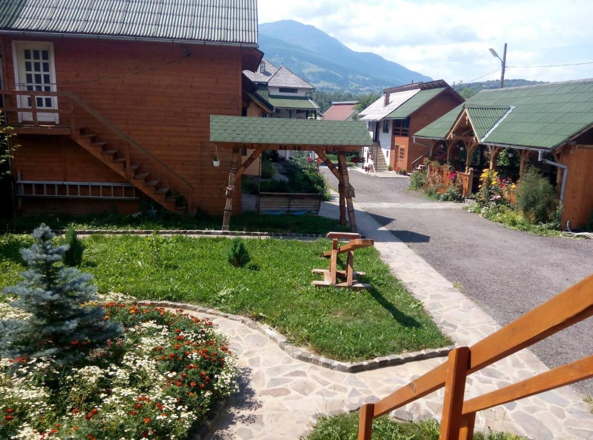 Pensiunea Poiana Borşa エクステリア 写真